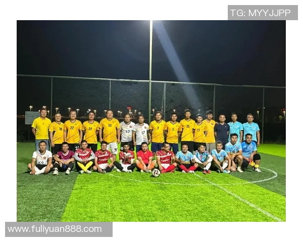 足球巨星拼图:汇聚全球顶级球员经典瞬间,感受足球魅力与激情的完美呈现 足球巨星拼图:汇聚全球顶级球员经典瞬间,感受足球魅力与激情的完美呈现